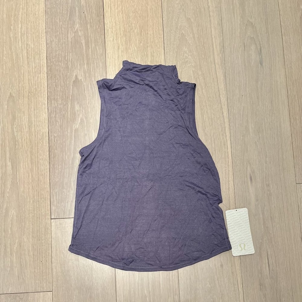 Lululemon - Twist and Reach Mock Neck Tank